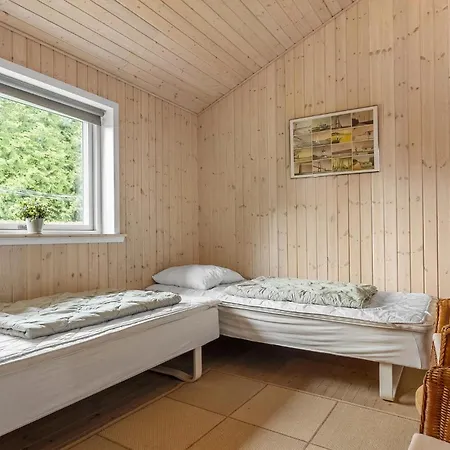 بيت للعطل Stunning Home In Haderslev With Sauna
