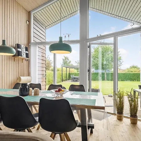 Semesterbostad Rade Strandpark I