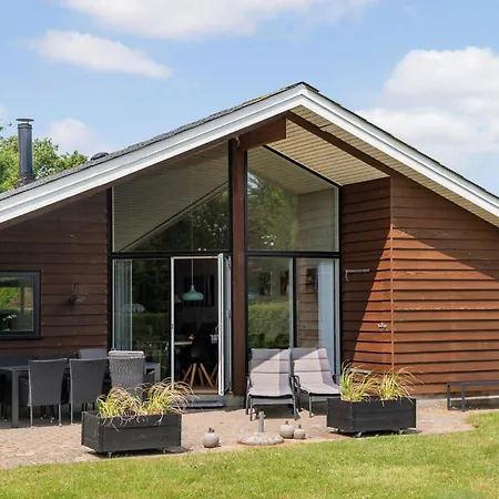 Stunning Home In Haderslev With Sauna بيت للعطل *