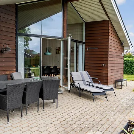بيت للعطل Stunning Home In Haderslev With Sauna *